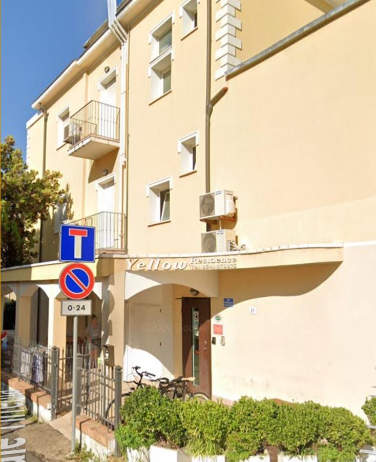 Residence Yellow Rimini Kültér fotó